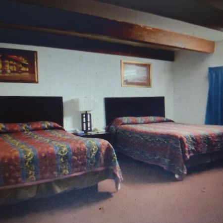 Budget Inn & Suites -Super-Ice Cold Spotless Rooms- Door-To-Door Lit Parking & Lowest Price Plus Hbo Max,Spanish Tv, Internet Free!! Freer Luaran gambar