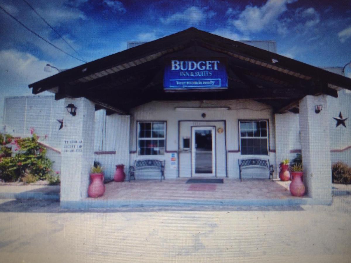 Budget Inn & Suites -Super-Ice Cold Spotless Rooms- Door-To-Door Lit Parking & Lowest Price Plus Hbo Max,Spanish Tv, Internet Free!! Freer Luaran gambar