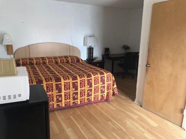 Budget Inn & Suites -Super-Ice Cold Spotless Rooms- Door-To-Door Lit Parking & Lowest Price Plus Hbo Max,Spanish Tv, Internet Free!! Freer Luaran gambar